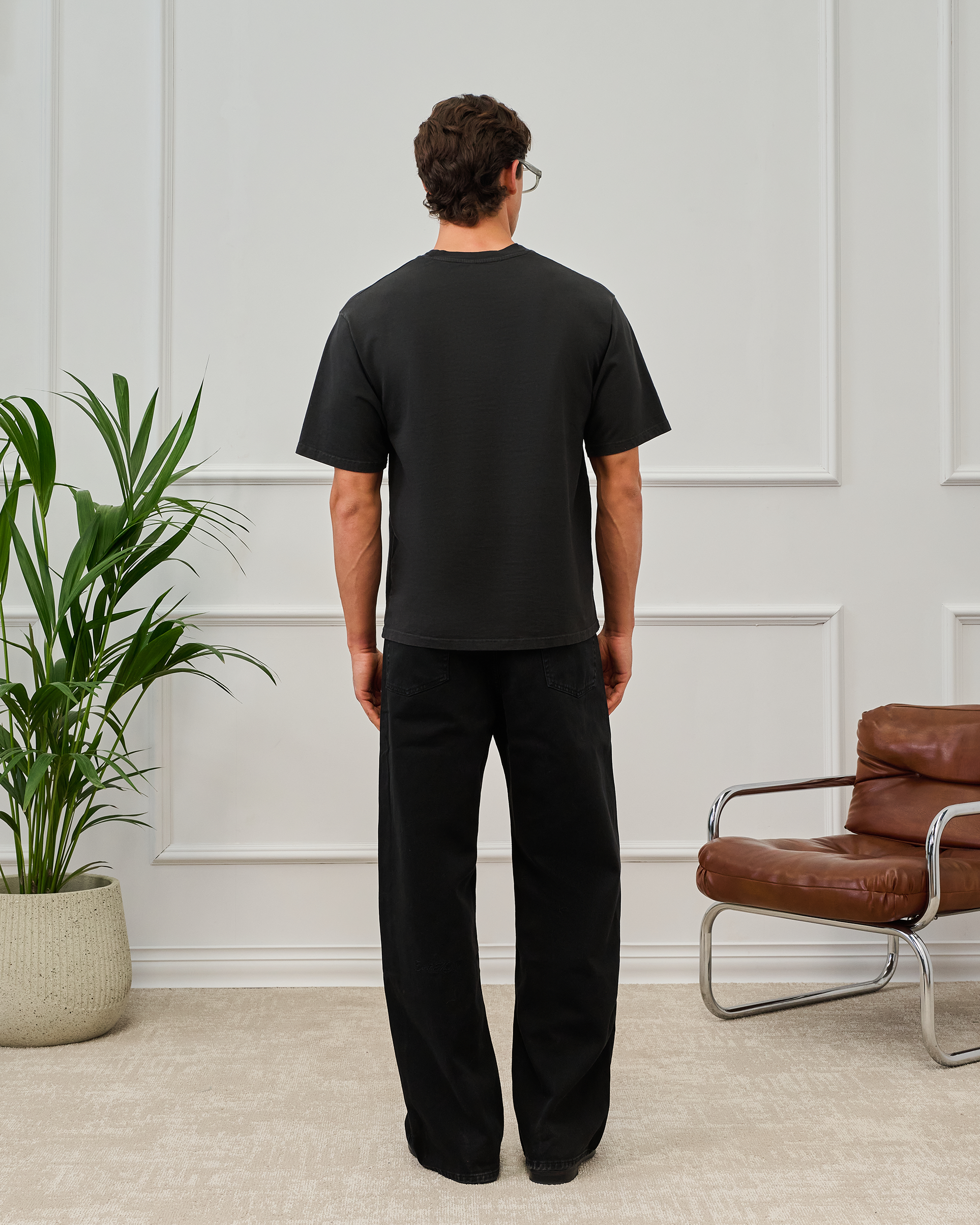 545 Calligraphic Logo Tee