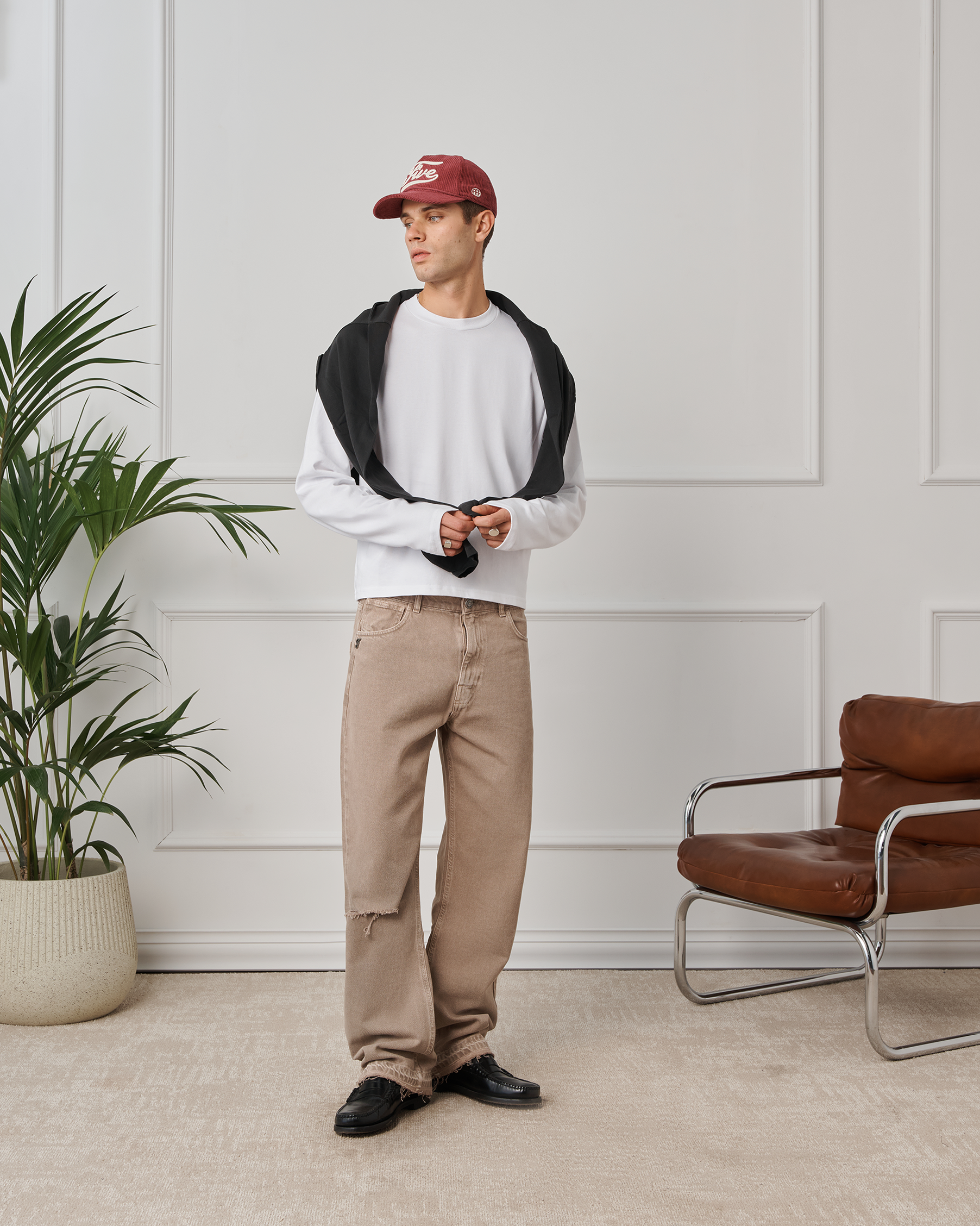 545 Denim 01 Distressed Regular