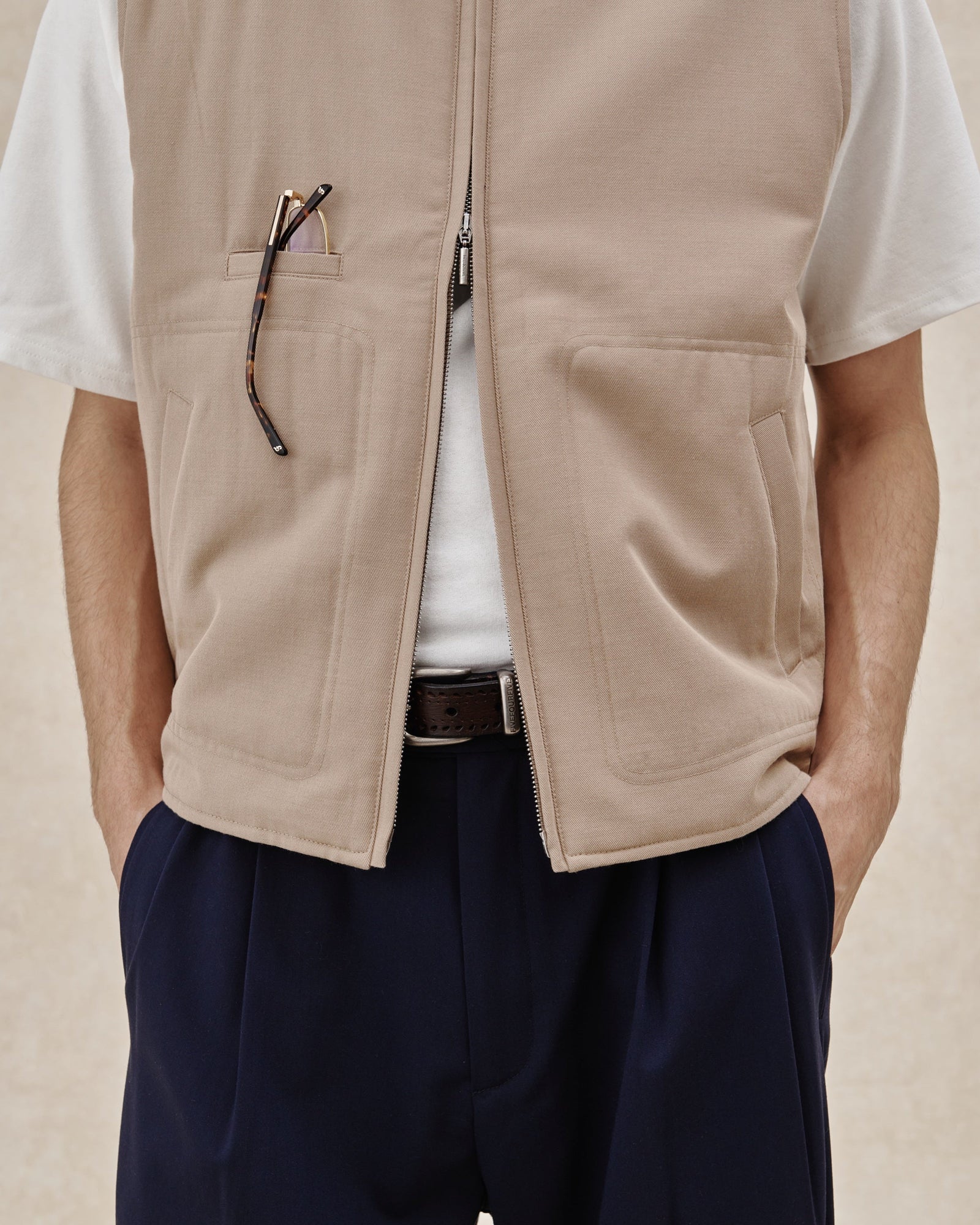 AC-VEST-SAND-6