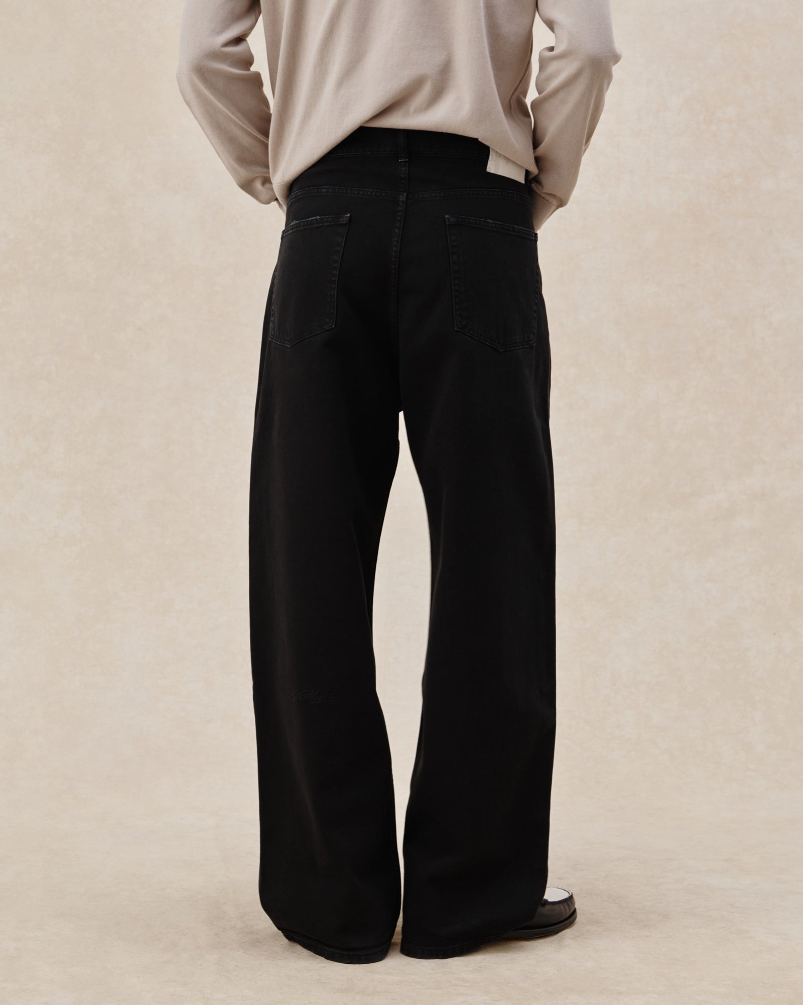 EV.-DENIM-02-BLACK-6