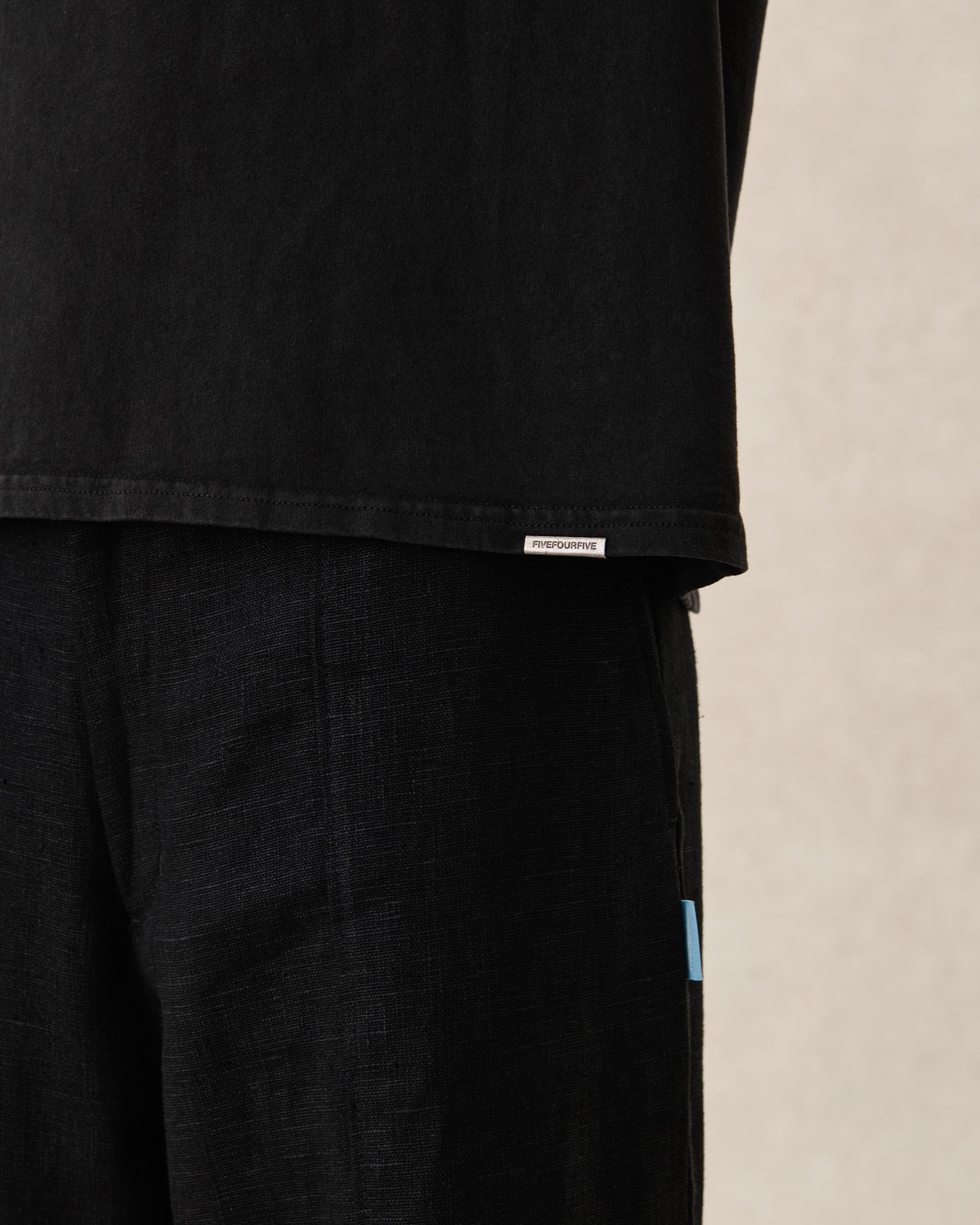 SS26-EV-EMBROIDERED-TEE-BLACK-3