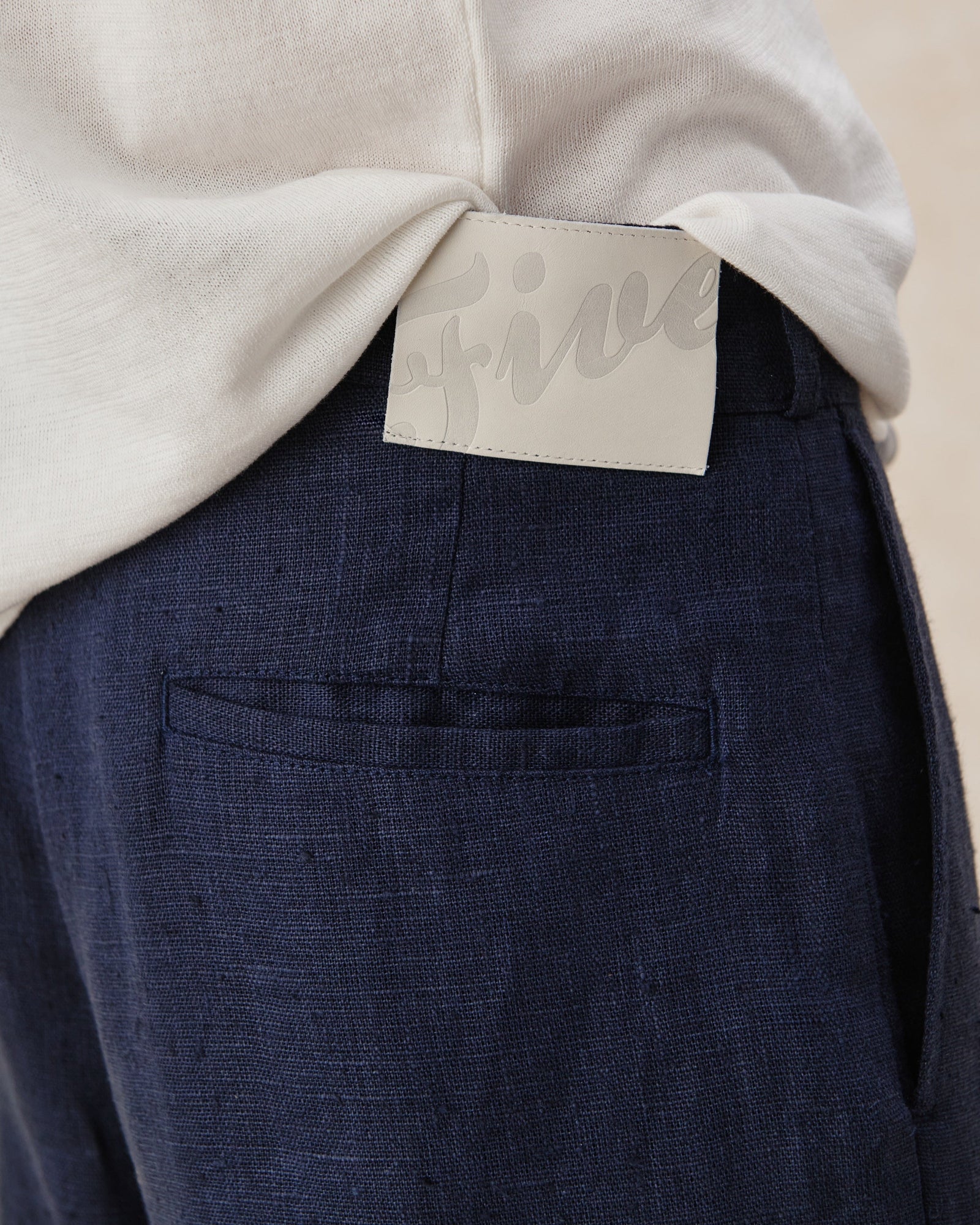 SS26-EV-HEAVY-LINEN-PANTS-NAVY-5
