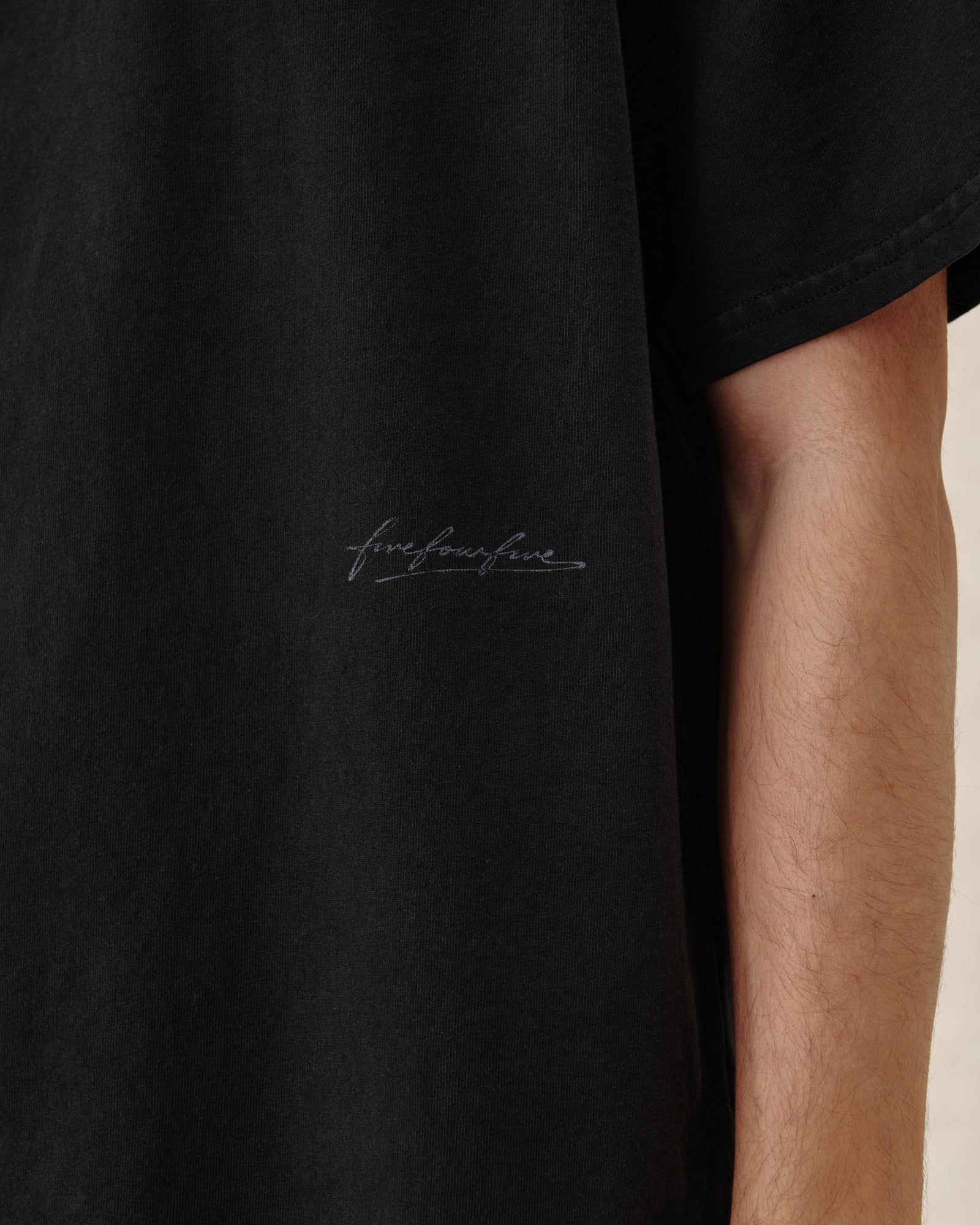 SS26-EV-MERAVIGLIA-TEE-BLACK-4