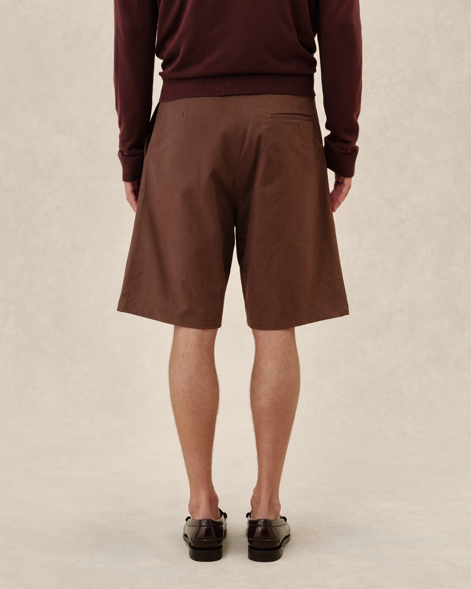 SS26-EV-TAILORED-SHORTS-BROWN-5