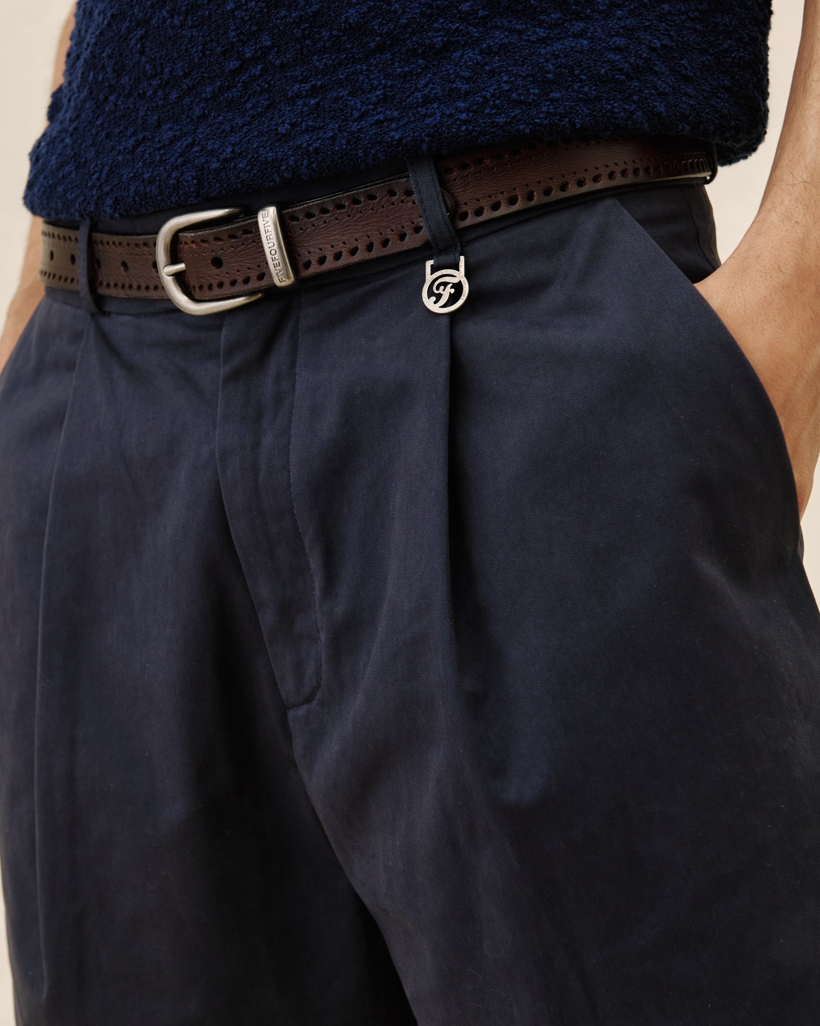 SS26-EV-TAILORED-SHORTS-NAVY-5