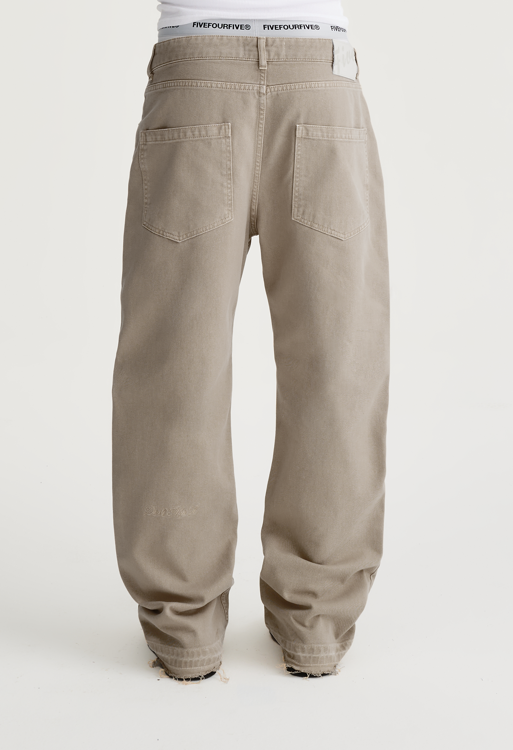 545 Denim 01 Distressed Regular