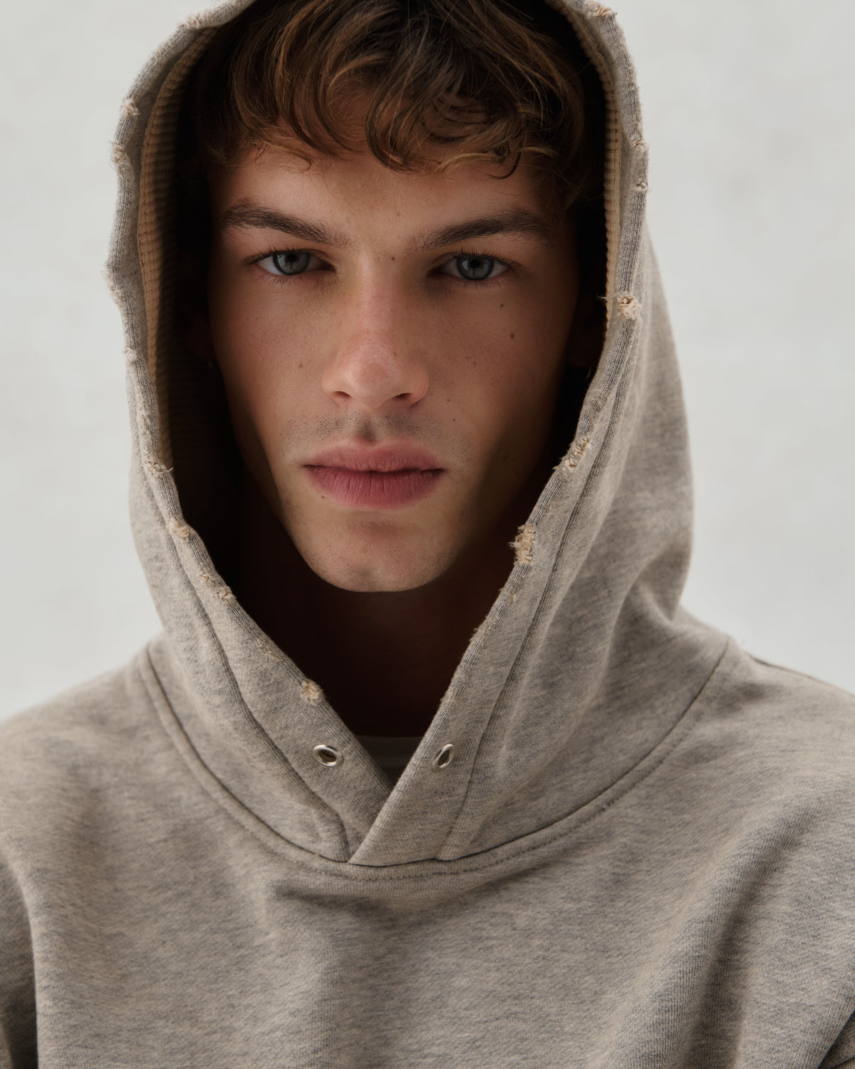 FW26 EV "FIVE" HOODIE GREY - 8